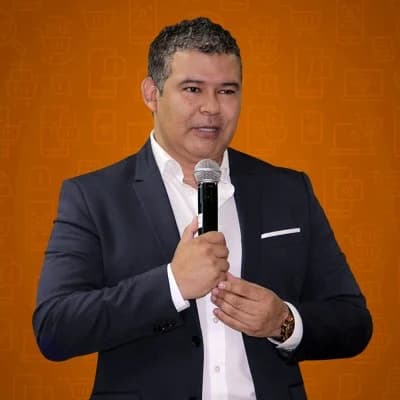 Retrato de Helmut Cáceda